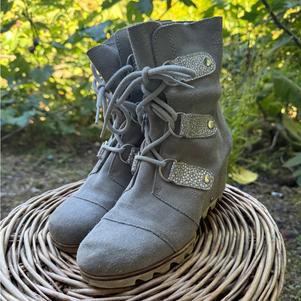 Sorel Gray Lace Up Boots